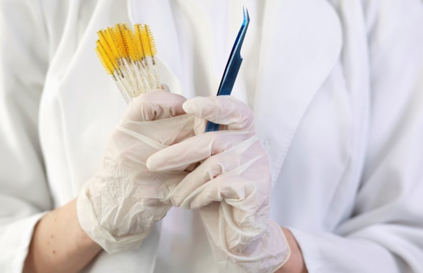 Escovas técnicas apoiam a higiene no setor farmacêutico